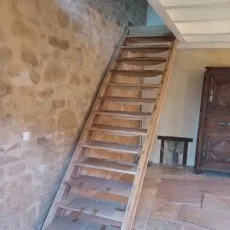 Escalier à pas japonais - vue de face sans rampe