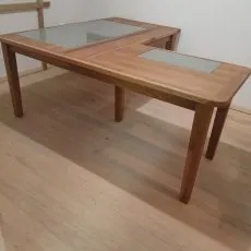 Bureau en bois et verre trempé