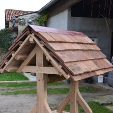 Réalisation et pose de couvertine décorative de puit