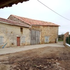 Réalisation d'une allée drainante - Engazonnement à suivre