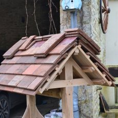 Réalisation et pose de couvertine décorative de puit